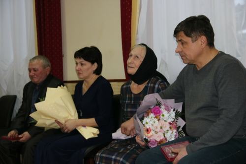 Лениногорскида хәрби операциядә һәлак булганнарның гаиләләренә Батырлык ордены тапшырылды