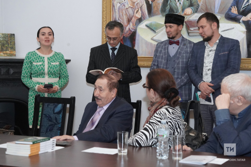 Язучылар берлегендә татар поэзиясенә багышланган төрек журналы «Һәҗә» тәкъдим ителде