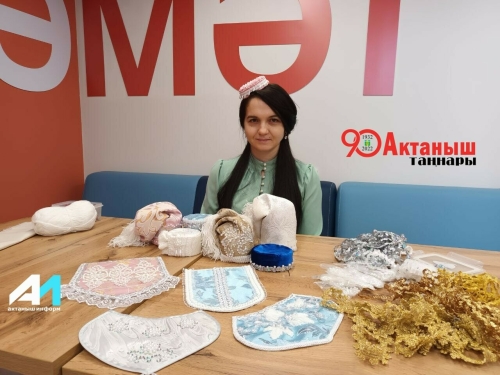 «Актаныш-информ» калфак чигәргә өйрәнүгә багышланган туры эфир оештырган