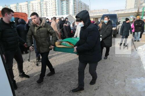 Күренекле рәссам Зөфәр Гыймаев Курган зиратына җирләнде