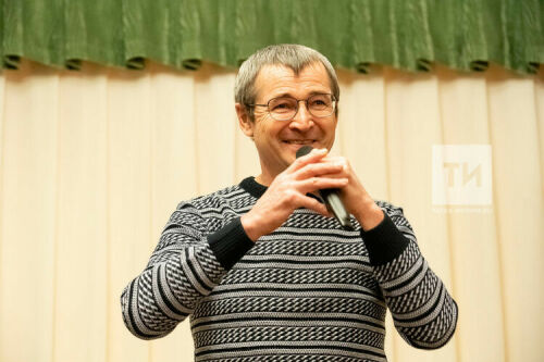 «Гомер чалымнары» циклының чираттагы кичәсе Марат Кәбиров иҗатына багышланды