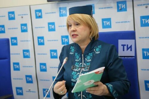 Саҗидә Баталова: Бурятия татарлары бурят телен бурятларга караганда да яхшырак белә