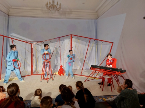 Тинчурин театры дөньяда беренче инклюзив бәби спектакле чыгарды