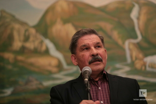 Казанда Роберт Миңнуллинга истәлек тактасы ачыла