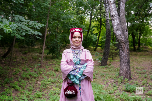 Татар җырчысы SuperAlisa 16 еллык тәнәфестән соң Берлинда чыгыш ясады