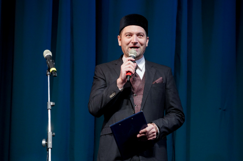 Фәрит Бикчәнтәев Фәнис Җиһаншаның 50 яшьлегенә спектакль чыгара