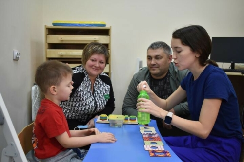 Чаллы эшмәкәрләре Лисичанскидан килгән балаларга дәвалау курсы үтәргә булыша