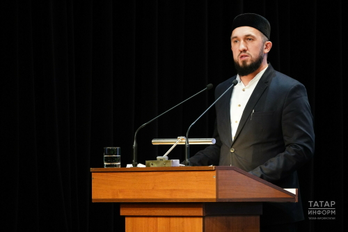 Чувашия имамы татар телендә ислам мәдәнияте дәреслеге булдыруны сорады