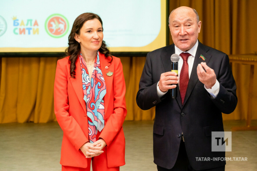 Әхмәтов: Балалар бакчасының эчке мохитен миллилек белән тутырсак, киләчәк өметле