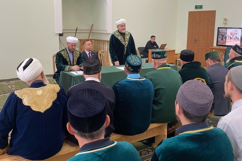 Алабуганың «Шатлык» мәчете 10 еллыгын билгеләп үтте