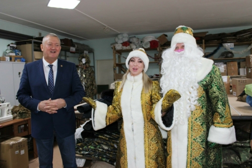 Зәй районы башлыгы «Zаинск с Vами» волонтерлар төркемен Яңа ел белән котлады