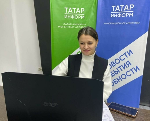 «Татар-информ» редакторы Чаллының 84нче лицеенда укучы балаларга онлайн дәрес бирде