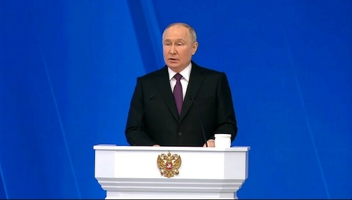 Владимир Путин: 2030 елга минималь хезмәт хакы 35 мең сумга җитәргә тиеш