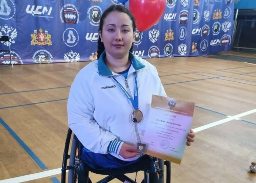 Әлфия Зимагуллова пауэрлифтинг буенча Россия чемпионатында җиңде