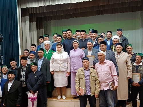 Кулаткы укуларында: Эдуард Ганиевның изге гамәлләре, салган мәчет-мәдрәсәләре калды