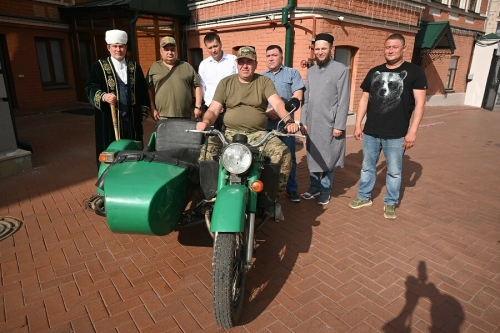 Татарстан мөфтиятеннән махсус хәрби операция зонасына имамнар сатып алган мотоцикл китте