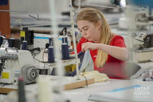 Татарстанлылар бушлай яңа һөнәр үзләштерә ала: популяр курслар һәм хезмәт хаклары
