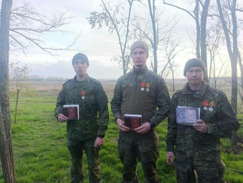 Нурлаттан өч хәрбине Жуков медале белән бүләкләделәр