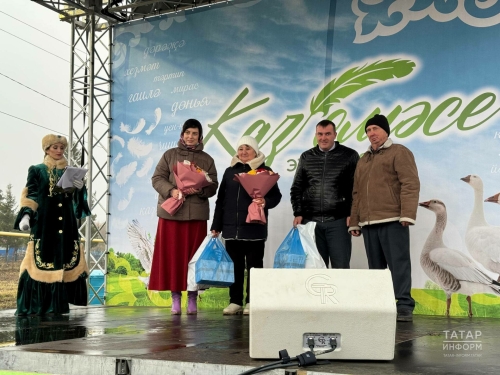 Түбән Кама вице-мэры «Каз өмәсе»ндә: Бәйрәмнәр мәдәни үзенчәлекләрне сакларга ярдәм итә