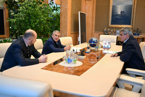 Миңнеханов «Яңа кешеләр» партиясе лидеры белән хезмәттәшлек мәсьәләләре турында сөйләште