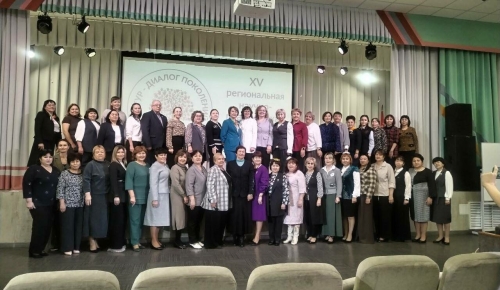 Төмәндә «Иң яхшы татар теле һәм әдәбияты укытучысы»н ачыкладылар