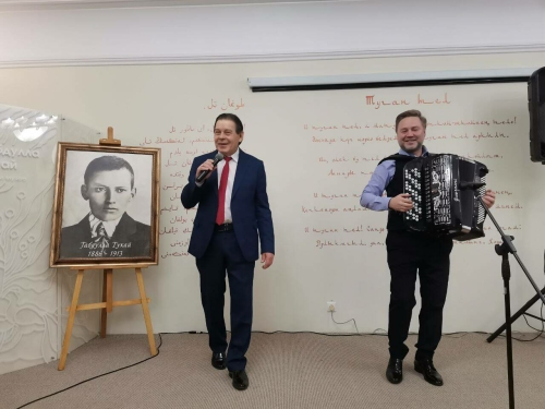 Халык артисты Азат Тимершәех Тукай әдәби музеенда иҗат кичәсен үткәрде