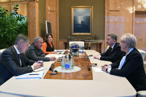 Миңнеханов Россия Бәйсез Профсоюзлар Федерациясе башлыгы белән фикер алышты