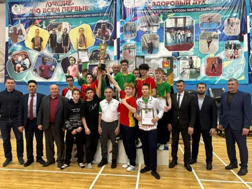 Тукай районында танылган спортчы Раббани Шәрипов истәлегенә көрәш турниры узды