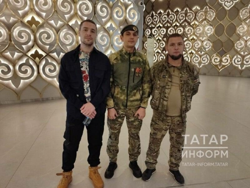 Ватан Геройлары көне уңаеннан тантанага ветераннарны һәм хәрбиләрне җыйдылар