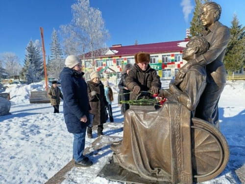 Баулыда язучы Фәнис Яруллин истәлегенә багышланган митинг булды