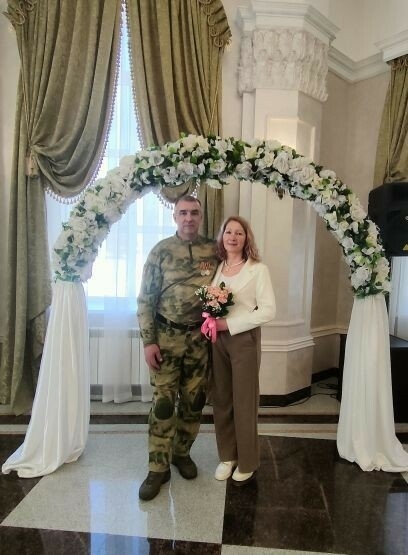 Лениногорск ЗАГС бүлегендә хәрби операция ветераны никахын рәсмиләштерде