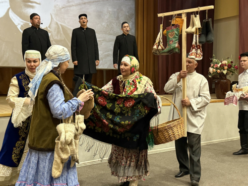 «Казан утлары» журналы редакциясе Азнакайның «Гөлстан» әдәби берләшмәсендә катнашты