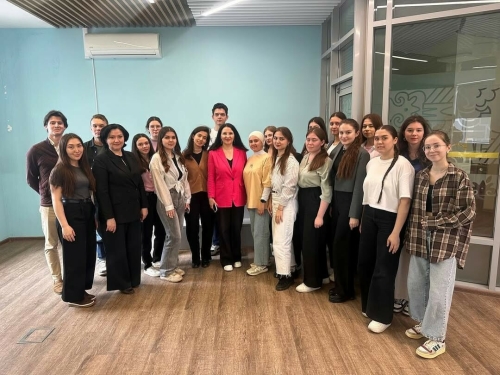 КФУның Филология институтында галимә Эльвира Сафина белән очрашу булды