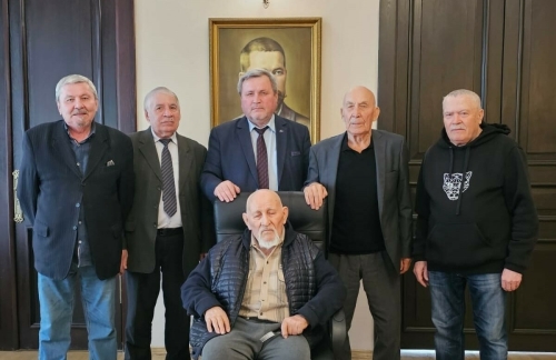 Язучылар берлегендә күренекле әдип Вакыйф Нуруллин белән очрашу узган