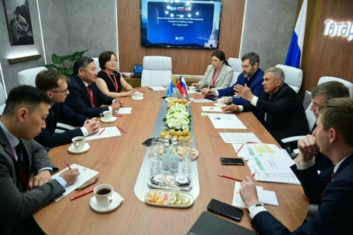 Миңнеханов һәм Тыва башлыгы төбәкләрнең хезмәттәшлеге буенча чаралар планын имзалады