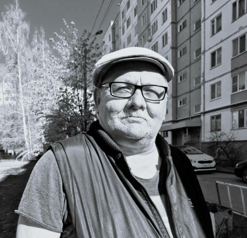 Танылган тәрҗемәче һәм шагыйрь Фаяз Фәиз вафат булган