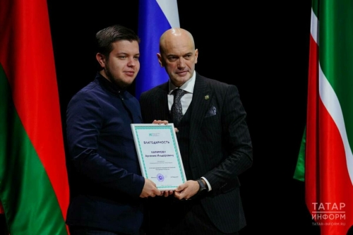 «Татар-информ» журналисты яшьләр сәясәтен үстерүгә өлеш керткән өчен рәхмәткә лаек булды
