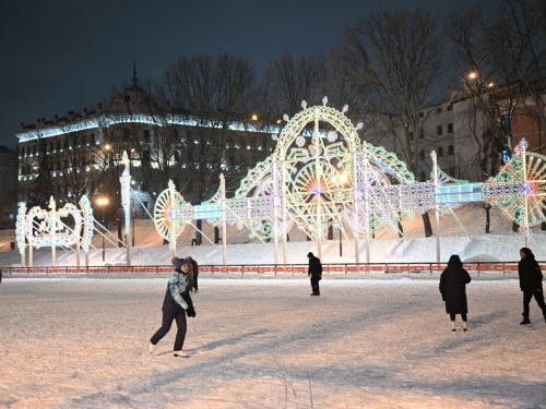 Казанда Яңа ел бизәлеше конструкцияләрен якындагы ике атнада сүтеп бетерәчәкләр
