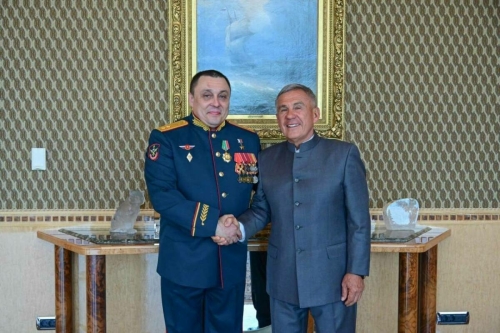 Рөстәм Миңнеханов Россия Герое Рамил Ибәтуллинны 50 яшьлек юбилее белән котлады