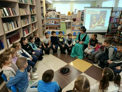 Балтач балалар китапханәсендә Тукайның 140 еллыгына багышланган әдәби иртә узган