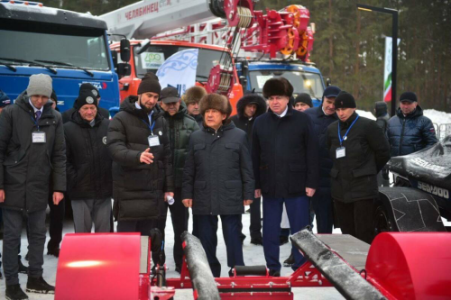 Рөстәм Миңнеханов КАМАЗны 50 еллык юбилее белән котлады