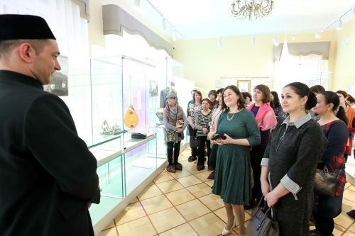 Алмаз белән Азат маҗаралары