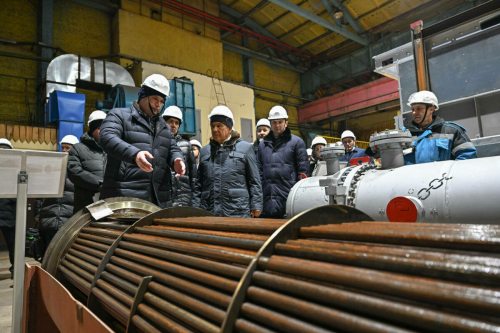 Рөстәм Миңнехановка Бөгелмәдә заводны модернизацияләү программасын күрсәттеләр