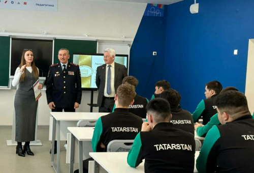 Арча педагогика көллиятендә хәрби һәм хезмәт батырлыгы турында парламент дәресе узды