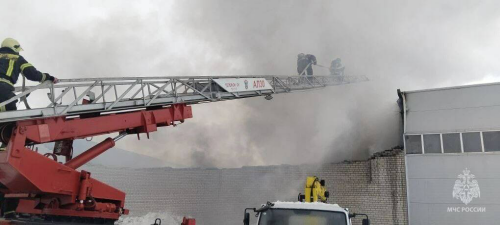 Чаллыда Минзәлә трактындагы складта янгын чыккан, зыян күрүчеләр юк