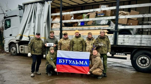 Бөгелмә районы башлыгы Дамир Фәттахов махсус операция зонасына гуманитар ярдәм илтте