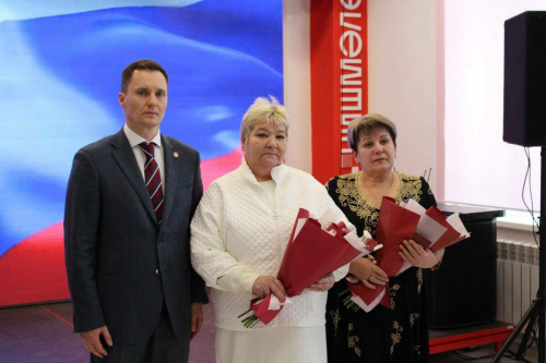 Яңа Чишмә районында һәлак булган геройларның гаиләләренә дәүләт бүләкләре тапшырылды