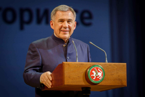 Рөстәм Миңнеханов татарстанлыларны республиканың Дәүләт гербы көне белән котлады