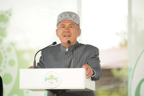 Рөстәм Миңнеханов Казанның уникаль һөнәрләр үзәгендә эш барышын бәяләде