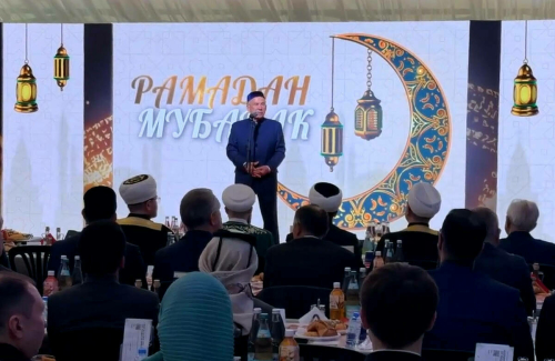 Рөстәм Миңнеханов ислам дөньясының Россия белән бергә калуы турында белдерде